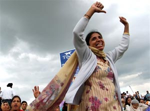 1123872126048 10432990