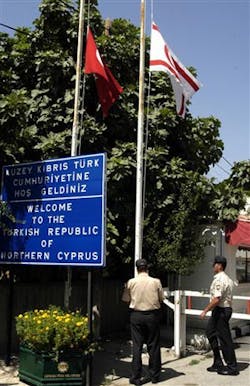 1124204848032 10432807 1124204848032 10432807