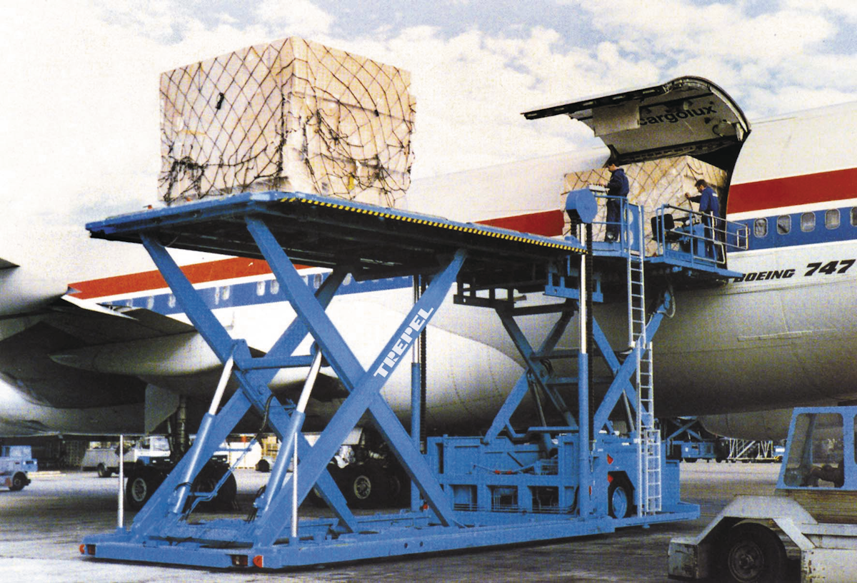 CHAMP 300 Pallet/Container Loader From: Trepel Airport Equipment GmbH ...