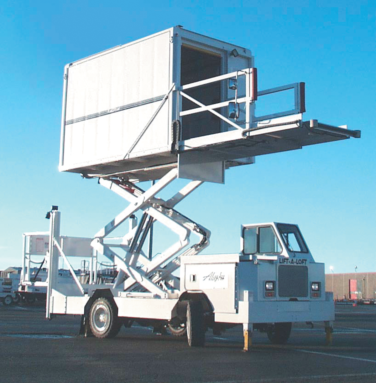 Passenger Lift From LiftALoft Corporation Aviation Pros