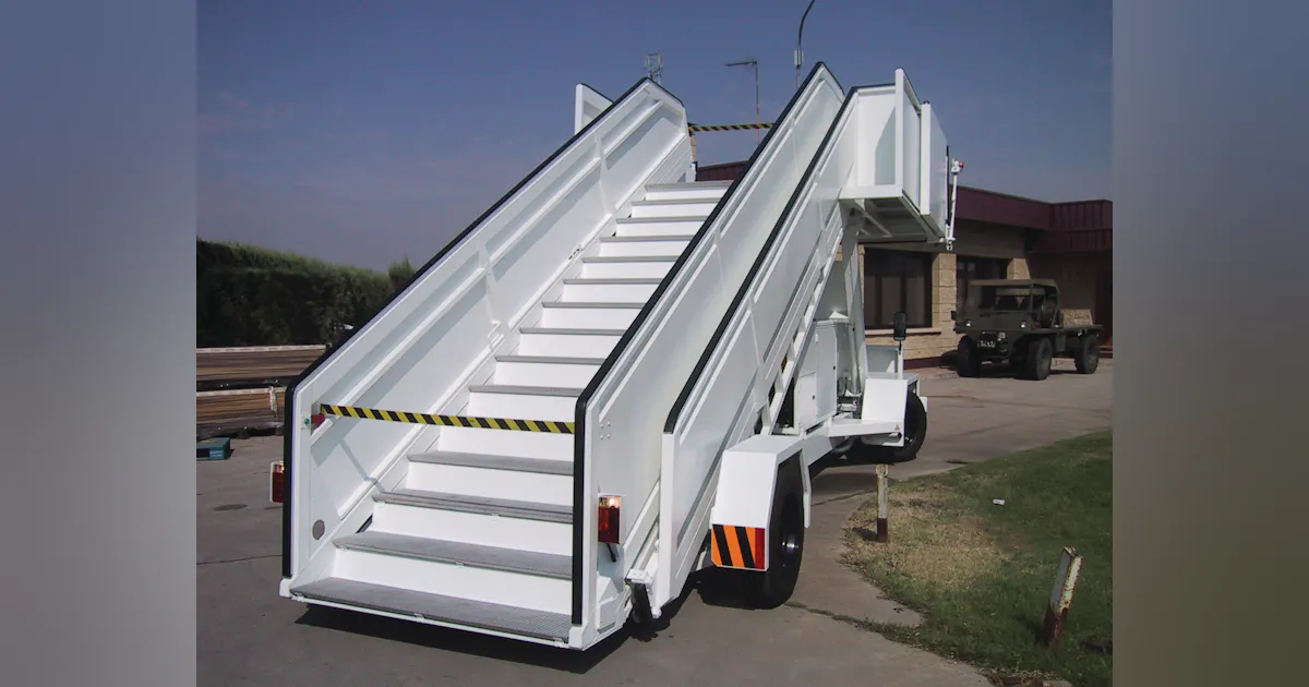 Multiplane Step Self-Propelled Passenger Step | Aviation Pros