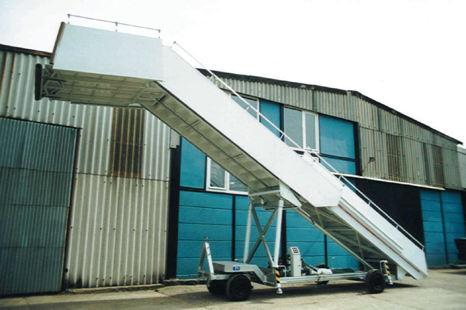 Tps5800towablepassengerstairs 10025070