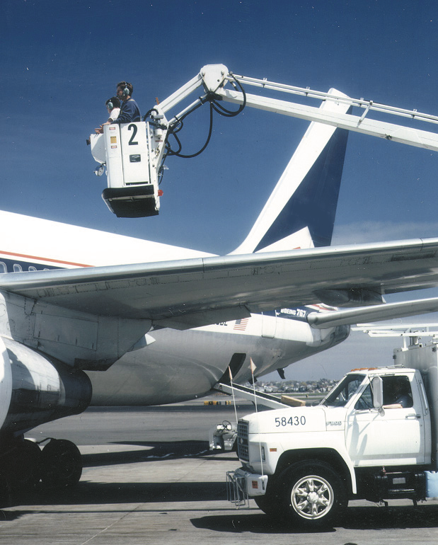 Vehicleintercomdeicingsystem 10024908