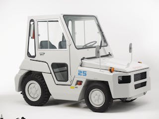 dieseltowtractor_10026650.png?