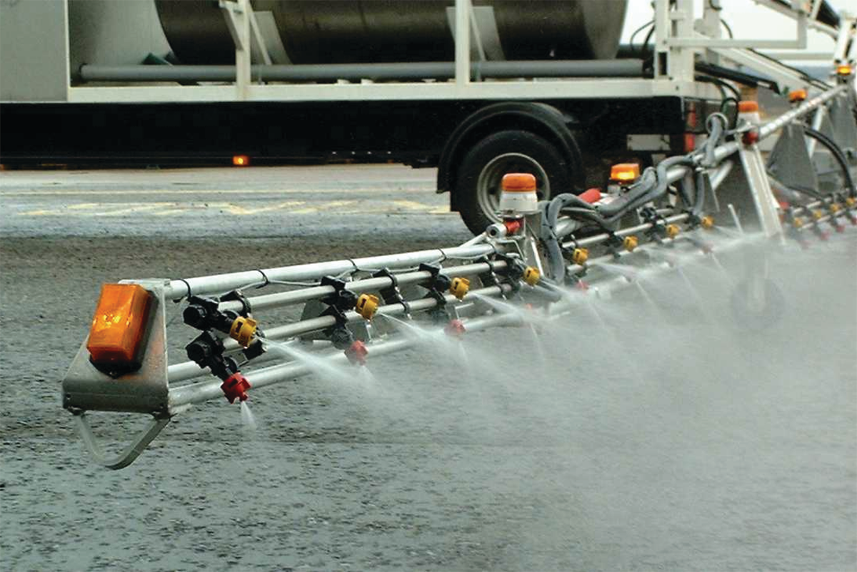 Safewayrunwayrampdeicers 10133037