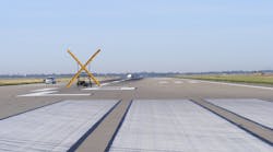 Lxd08runwayclosuremarker 10133425 Lxd08runwayclosuremarker 10133425