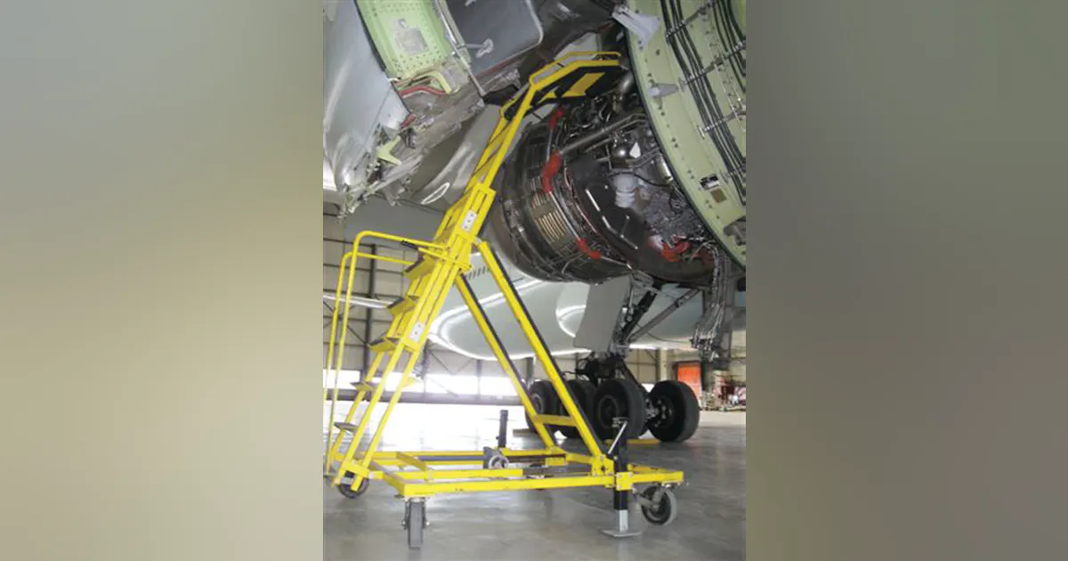 Engine Access (J) Stand | Aviation Pros