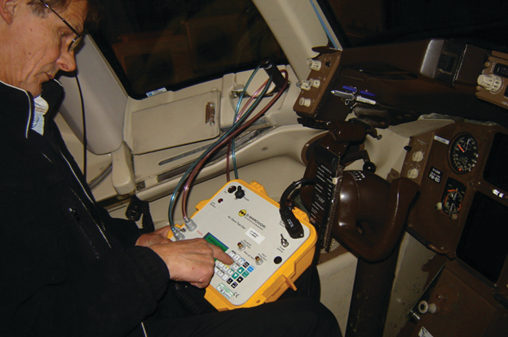 Dmaaeromps43cockpitbig 10447918