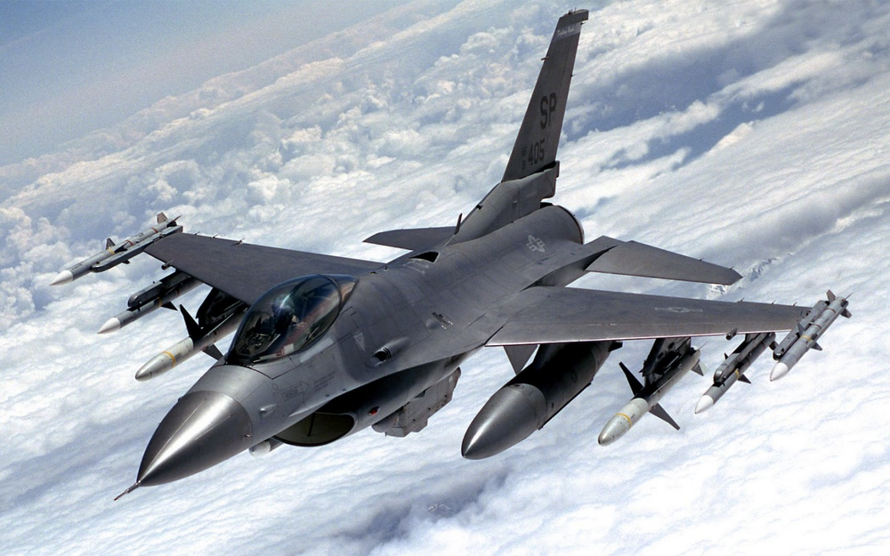 Un Usaff16cfightingfalcon Cred 10467624