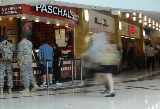 042812airportfollo 1372122c 10707551