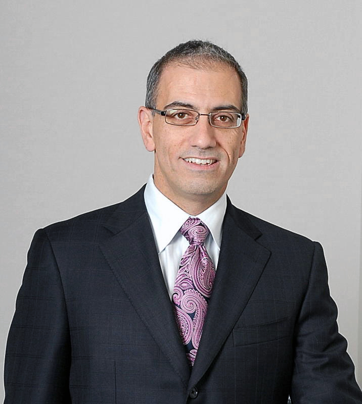 Robert Tavares