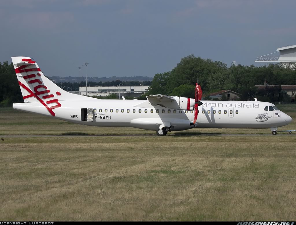 Skywest First Atr72 10692474