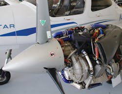 Diamond's DA42 has been home to several auto-block diesels. Diamond's DA42 has been home to several auto-block diesels.