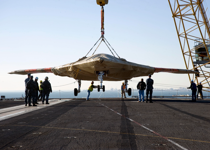 X 47b Unmanned Aircraft Prepares For Carrier Tests Aviation Pros