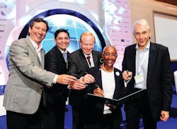 The signers of the Joint Declaration are (left to right): Alex de Gunten, ALTA´s Executive Director, Javier Vanegas, CANSO´s Director Latin America & Caribbean Affairs, Philippe Baril, ACI/LAC´s President, Angela Gittens, ACI´s Director General and Tony Tyler, IATA´s Director General and CEO. The signers of the Joint Declaration are (left to right): Alex de Gunten, ALTA´s Executive Director, Javier Vanegas, CANSO´s Director Latin America & Caribbean Affairs, Philippe Baril, ACI/LAC´s President, Angela Gittens, ACI´s Director General and Tony Tyler, IATA´s Director General and CEO.