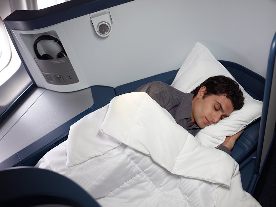 Delta Air Lines to Offer Westin Heavenly In Flight Bedding in