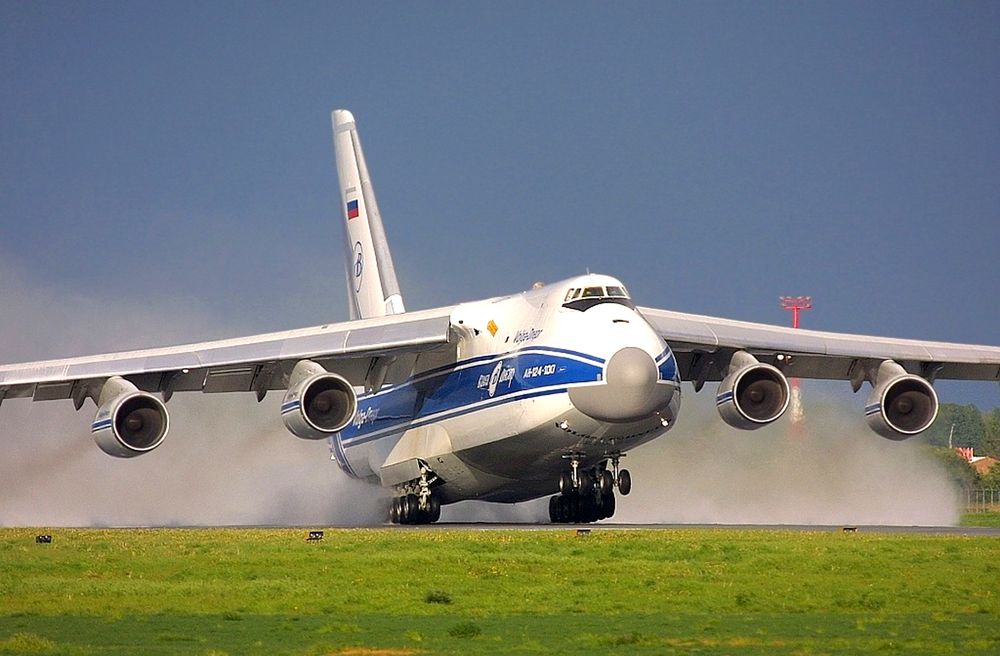 Volga Dnepr An 124 10947769