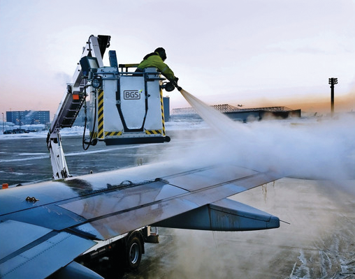Ground Handler Develops Its Own EcoFriendly Deicing Fluid Aviation Pros