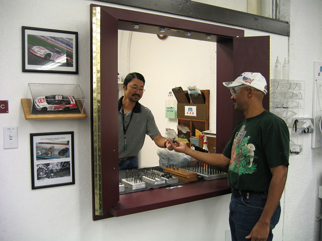 Track Tools &amp; Maintenance Required on Equipment