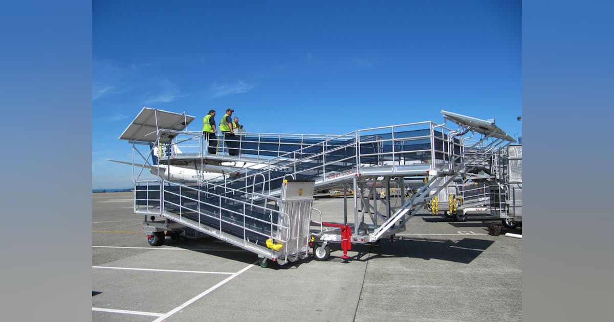 Alaska Airlines Tests Solar-Powered Passenger Ramps | Aviation Pros