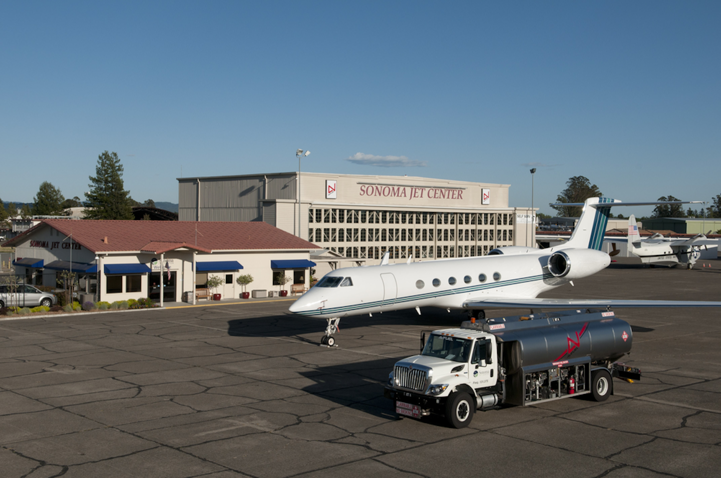 Sonoma Jet Center Joins Signature Select Adding Fine Wine Country FBO