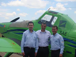 Clertan Alves Macedo, Executive Director of Fort Aviação Agrícola; Alexandre Sólis, General Manager - Embraer Botucatu Unit; Lourival Lopes Freitas, partner at Fort Aviação Agrícola.