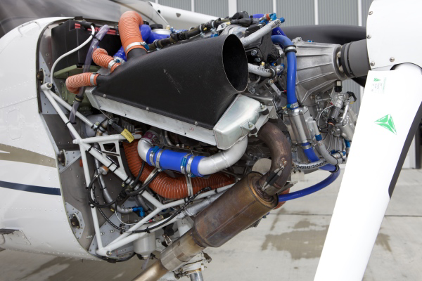 Centurion 2 0 Engine On 172