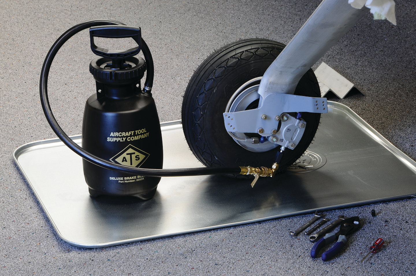 Brake Bleeder Tank From Aircraft Tool Supply Company Aviation Pros