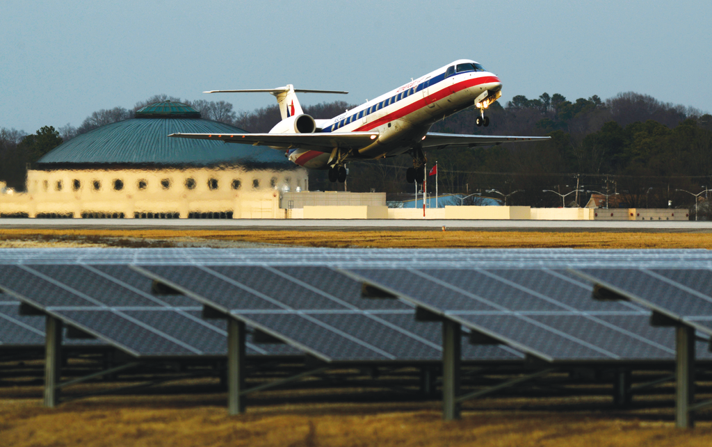 Airport 2014 Billy Weeks1359 11358931