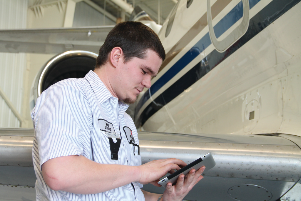 Elliottimg 7352 11396674