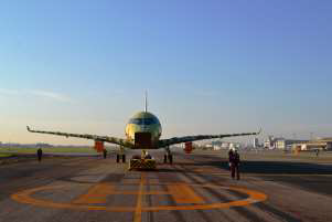20140507 Mr Js Static Strength Test Aircraft Transferred To Strength Test Station
