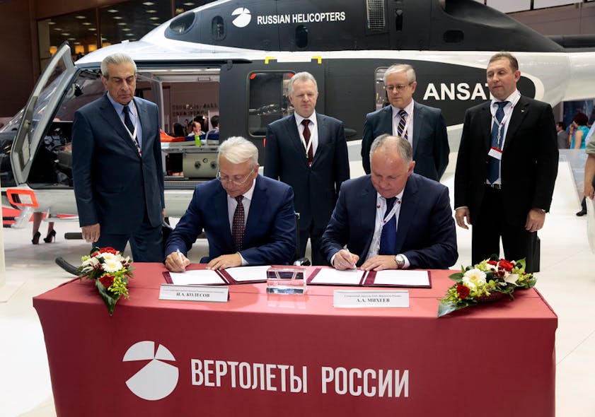 KRET CEO Nikolay Kolesov (left) and Russian Helicopters CEO Alexander Mikheev (right).