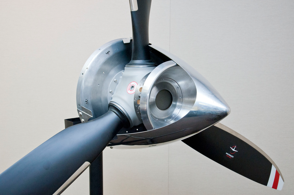 McCauley Propeller Systems | Aviation Pros