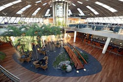 Owned by EuroAirport and operated by Swissport, the Skyview Lounge stretches out over 1,700 square metres and three levels, caters for business and leisure travellers alike, and comfortably accommodates up to 200 guests.