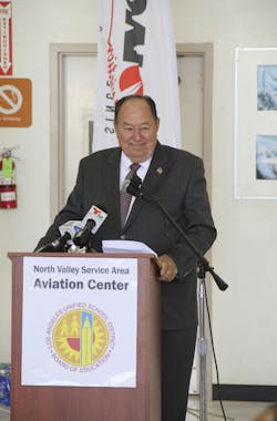 Claylacy3 11506176 Claylacy3 11506176