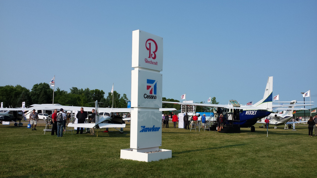 Textron20140728 083137 11597816