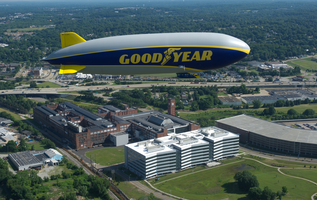 Blimp Hq 2014 5907