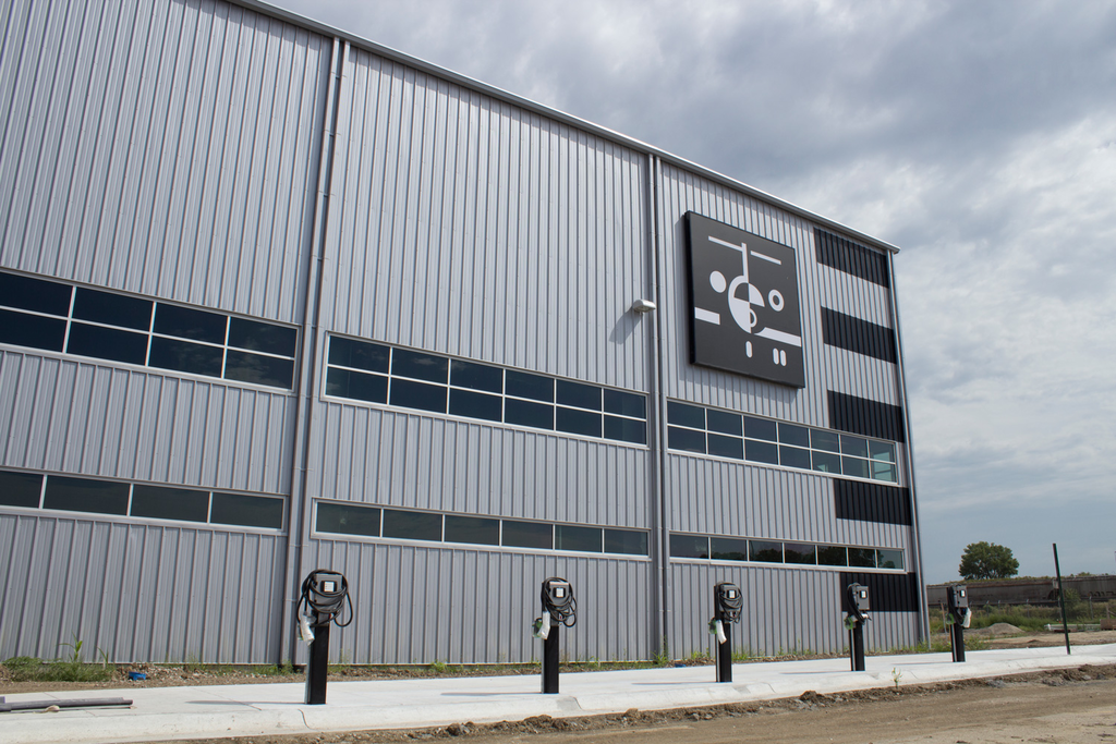 Duncan20140820 Charging Statio 11655856