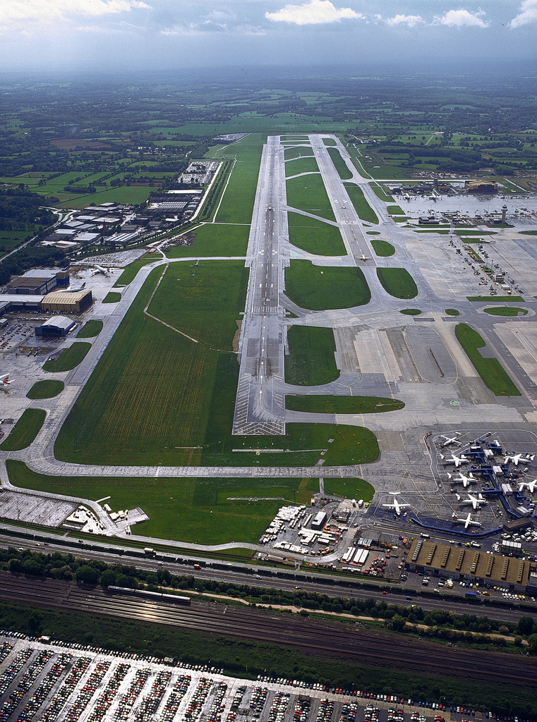 Bad news for Swissport could mean good news for Menzies Aviation