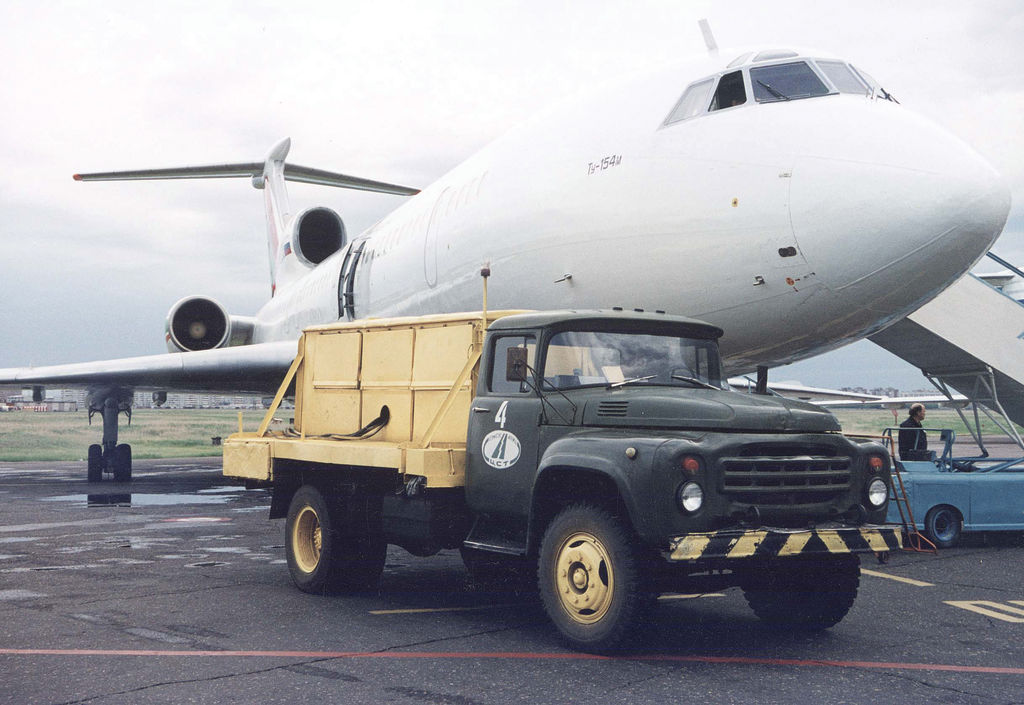 Ground Handlng Activities In O 11700532