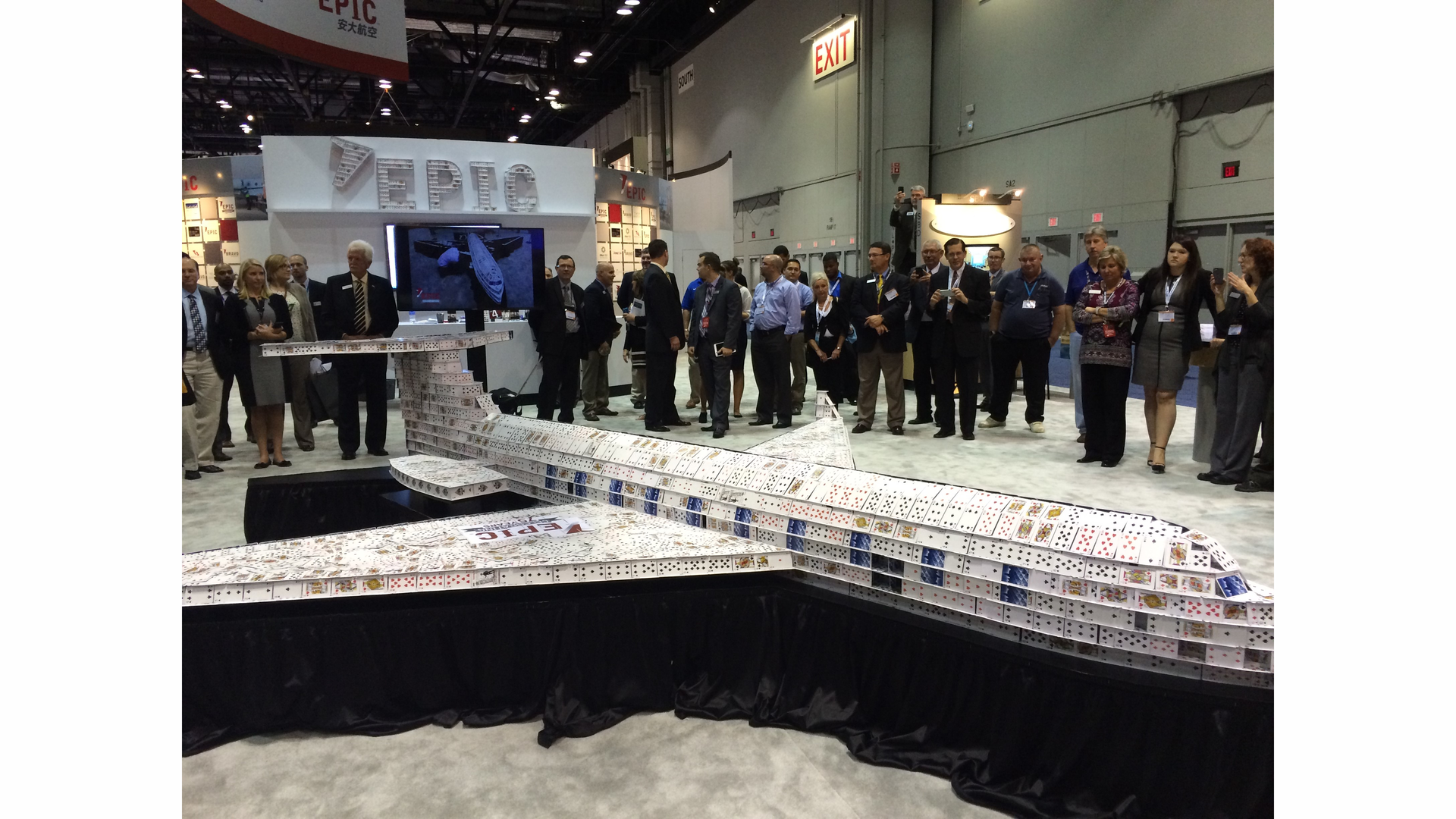 The playing card jet was constructed out of more than 700 decks of playing cards and was a replica of a Gulfstream 650.