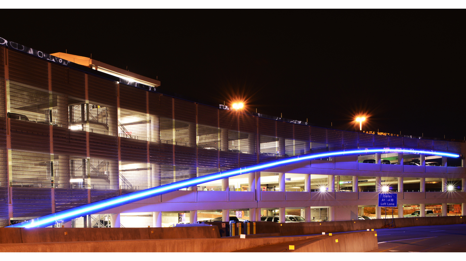 Dfw Airportgaragebluestreak 546d0b6424244