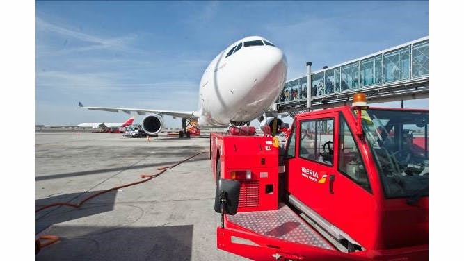 Iberia Airport Services will shortly submit its bids for handling contracts at the 19 busiest Spanish airports. In March it bid for contracts at the 22 airports with fewer than one million passengers.