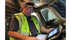 More than 800 American Airlines mechanics use tablets with CORENA Pinpoint Mobile to service aircraft and return them to active use. (Photo: Business Wire)