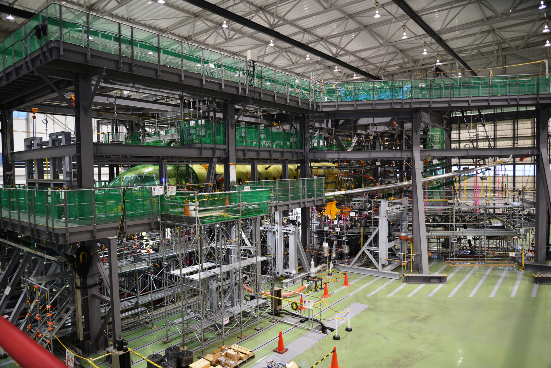 20150113 MitsubishiAircraftNewsNo 47 2 Wing Up bending Test Maximum Load 54b52c33630c6