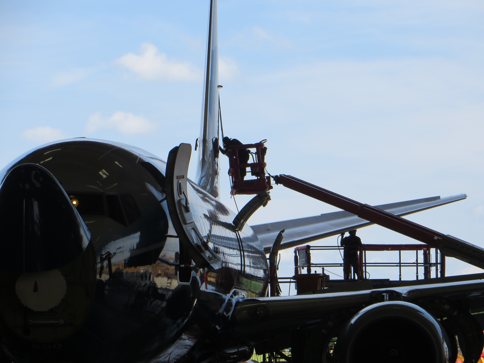B737 aircraft in Hangar 1 at HAECO Americas.