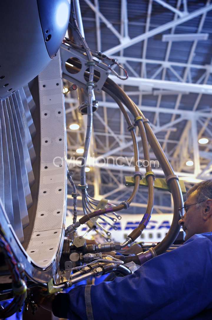 AviationCV com engineers 54de2b979cf63