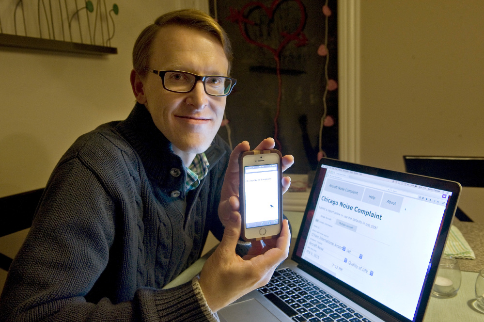 Darrin Thomas has developed a new website for an anti-noise group to easily report jet noise in real time.