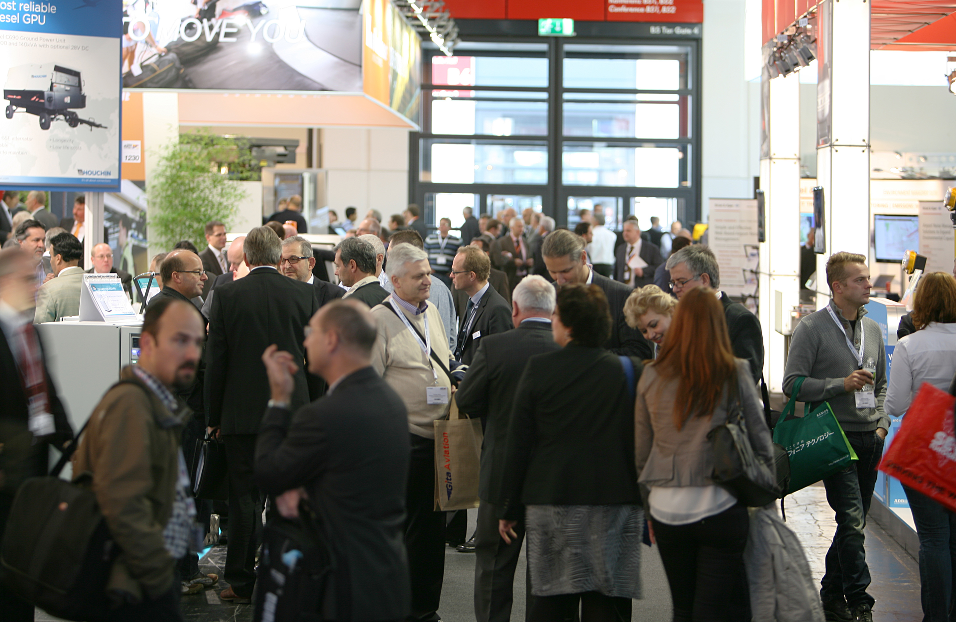 Currently some 460 exhibitors from 37 countries cover a net floor space of more than 25,000 square meters indoors and outdoors. Many exhibitors have booked larger stand space at this year&rsquo;s inter airport Europe in order to present a wider range of their innovative equipment to visitors.