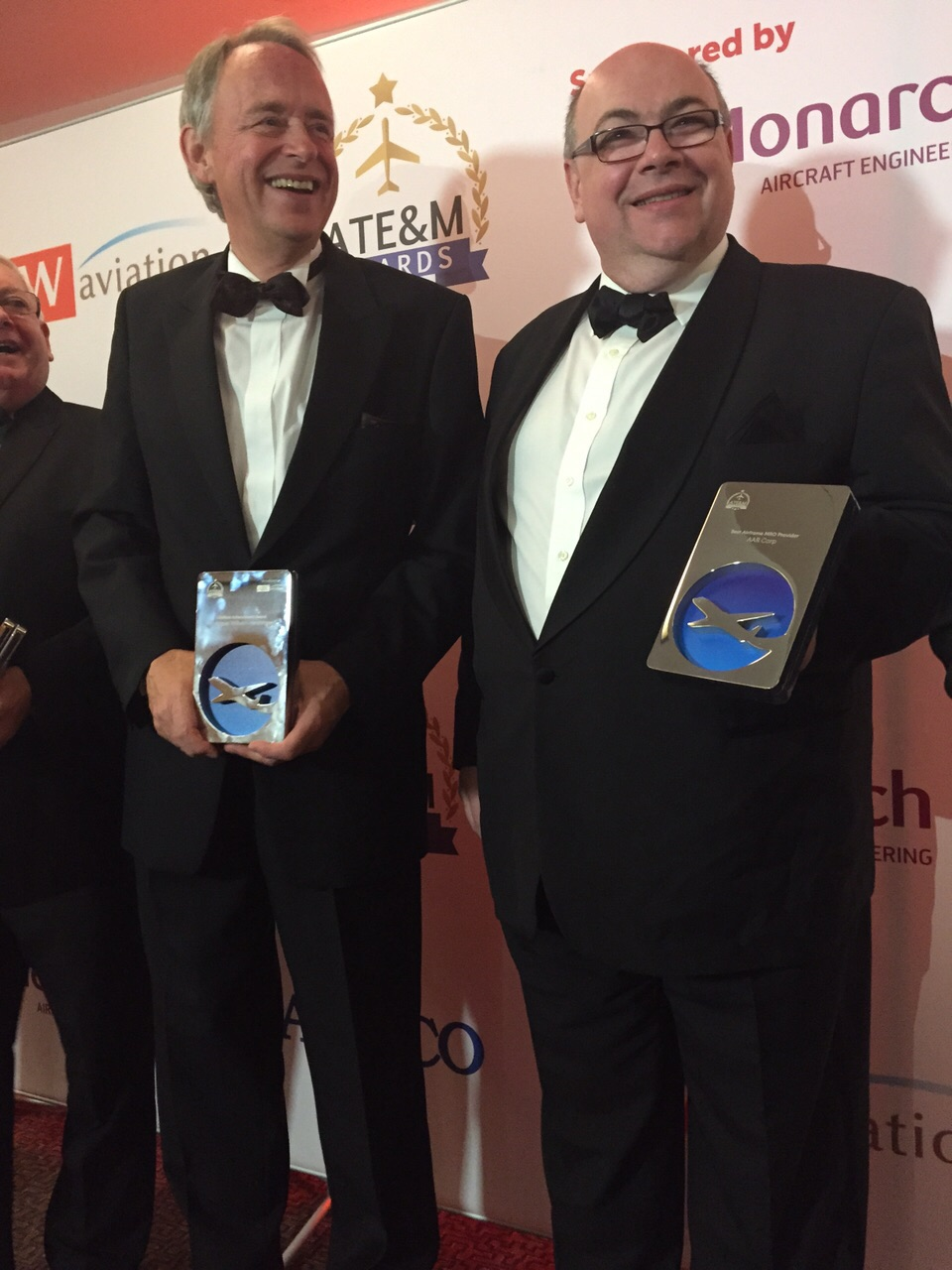 Accepting the award for AAR at the London ceremony, attended by more than 500 industry executives, was Pascal Parant (right), Vice President of Marketing for AAR in Paris.